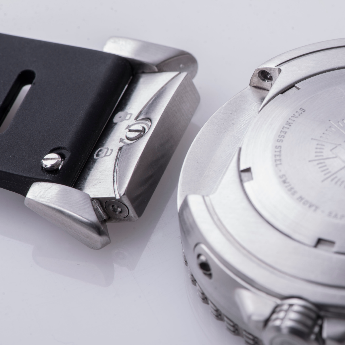 DV-01 Dive Watch