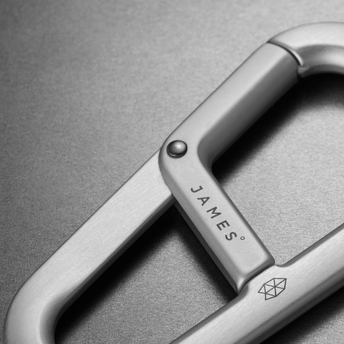Hardin Carabiner