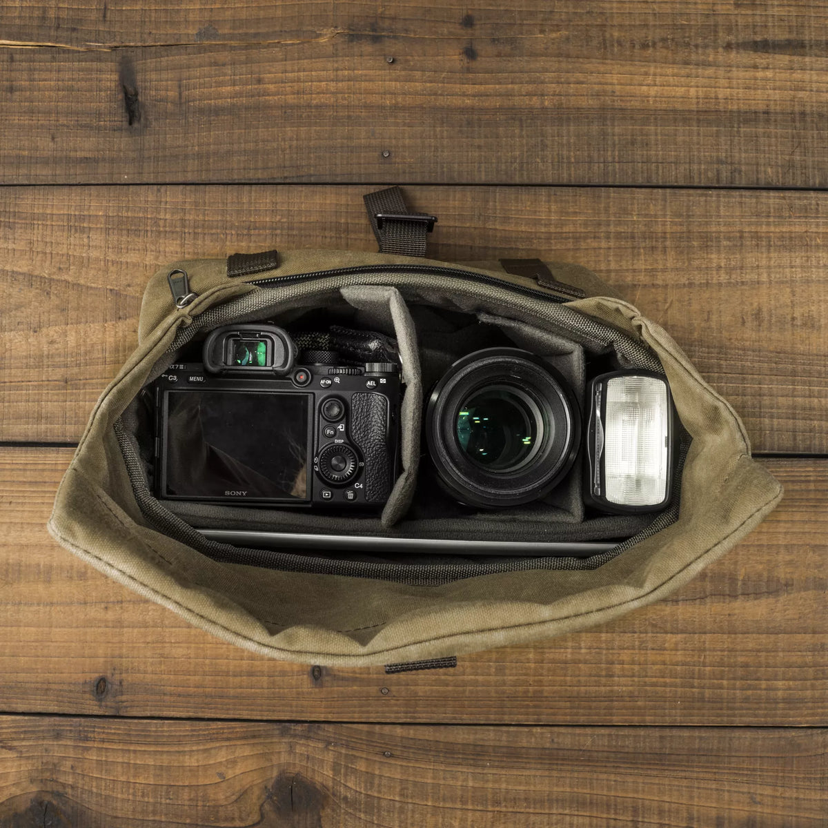 Pilot Travel Camera Bag 7 L