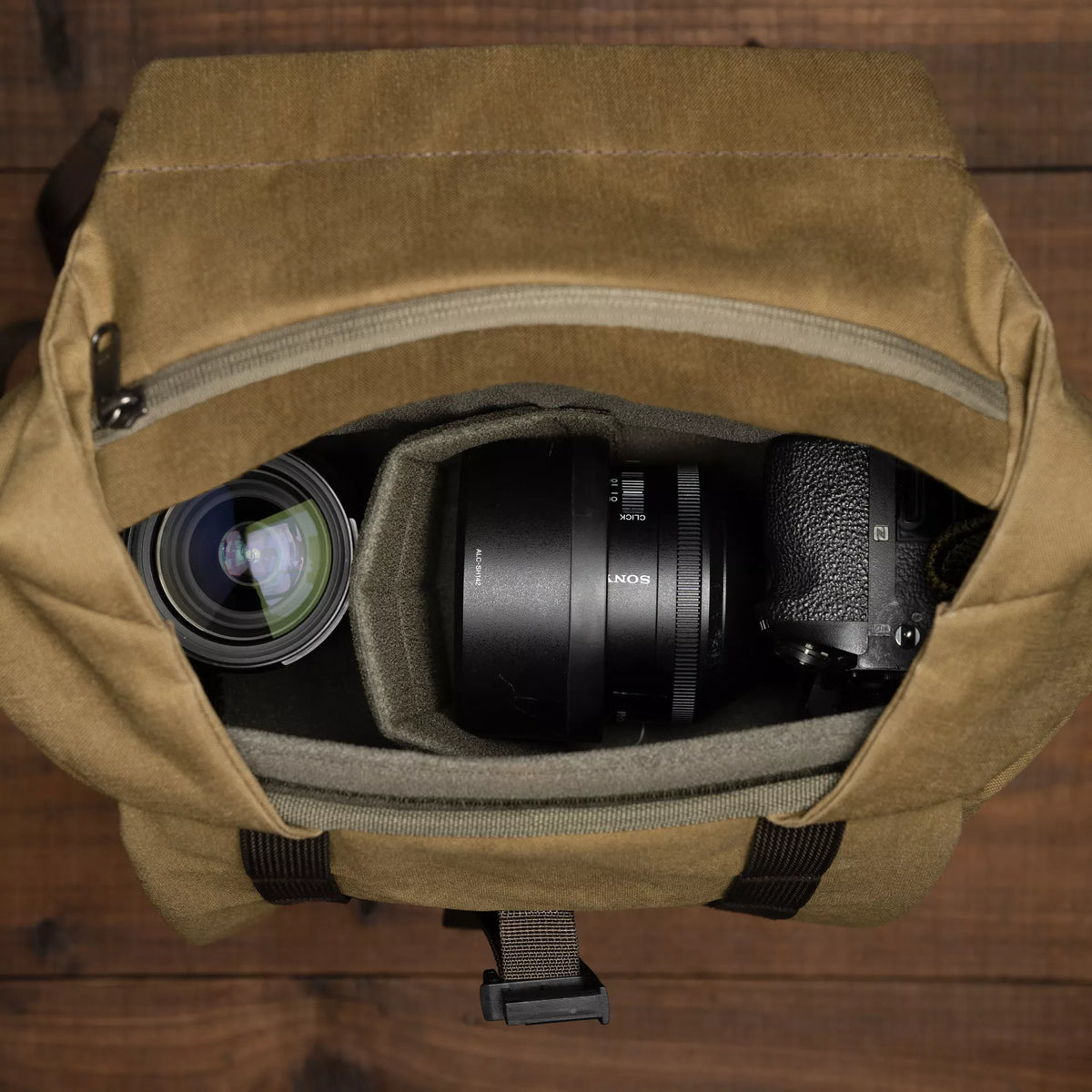 Pilot Travel Camera 18 L - Reppu