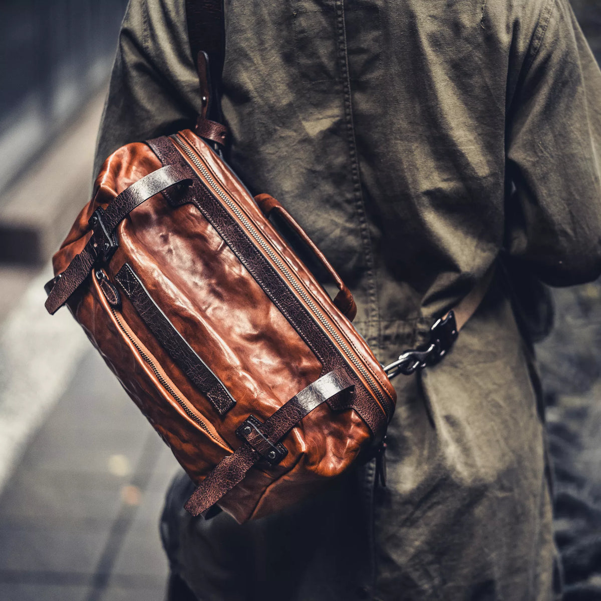Night Rider Leather 9.5 L Sling Bag