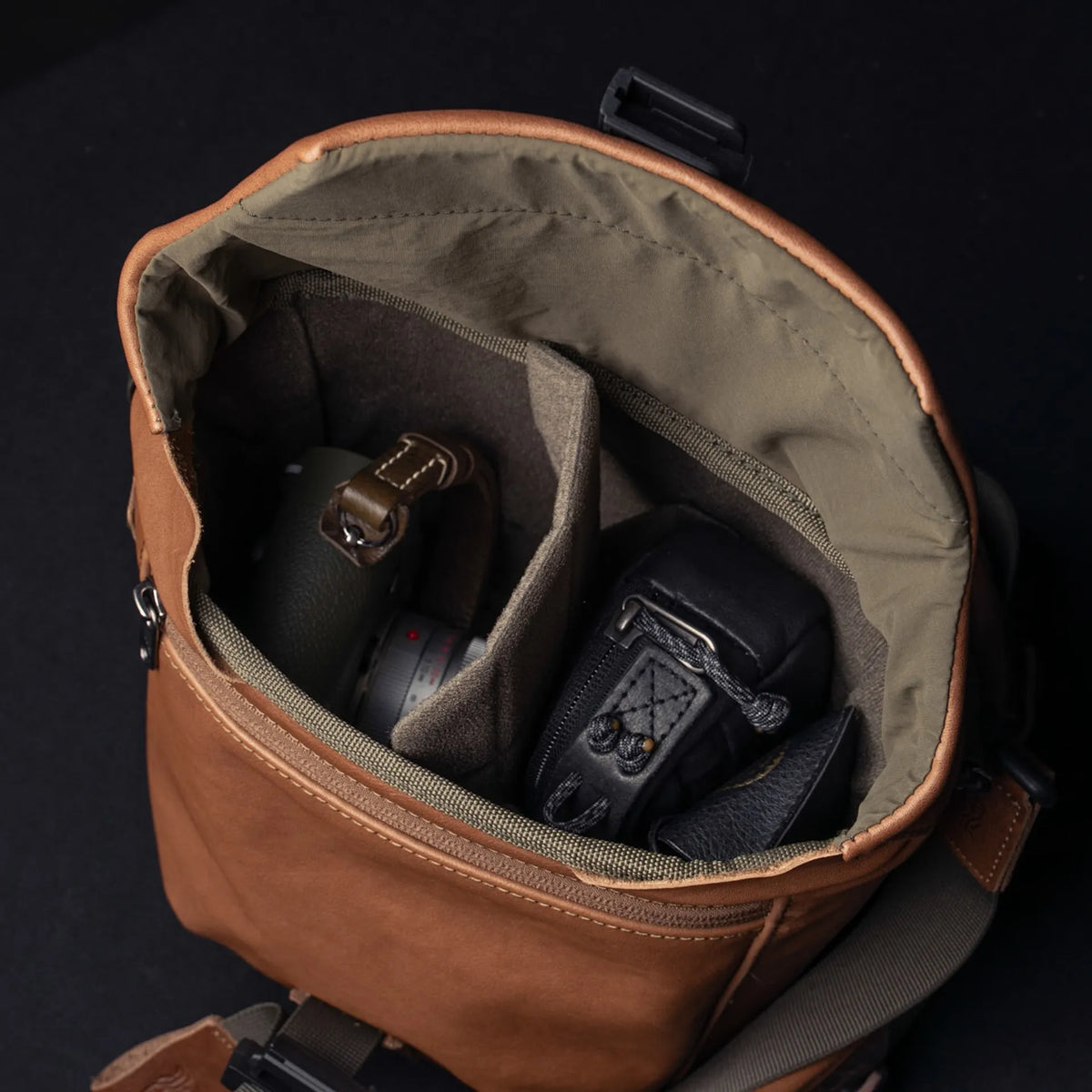 Pilot Leather Travel Camera Bag 3.5 L