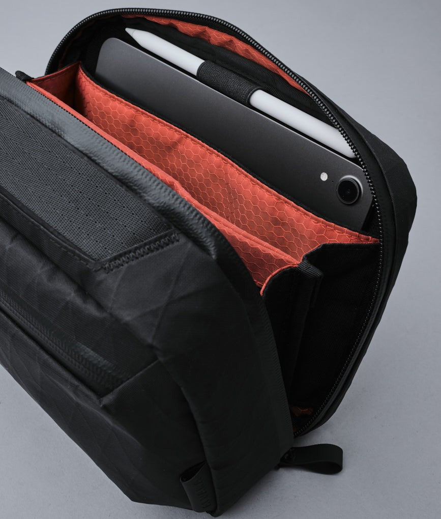 Elements Tech Case Max