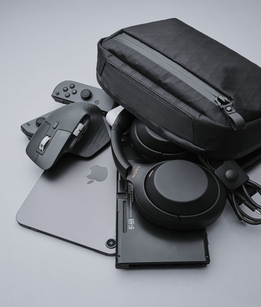 Elements Tech Case Max
