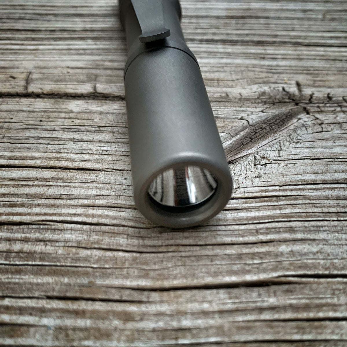 Micro Click Titanium - Taskulamppu