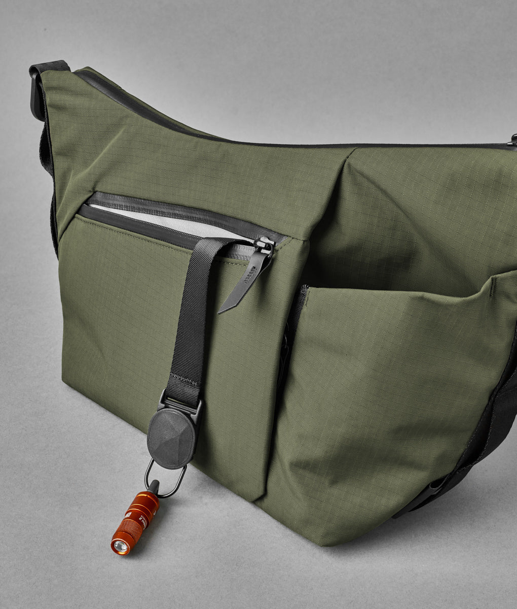 Flow Satchel 4 L
