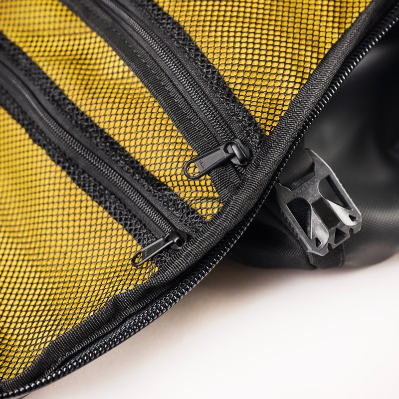Clamshell 38 Backpack
