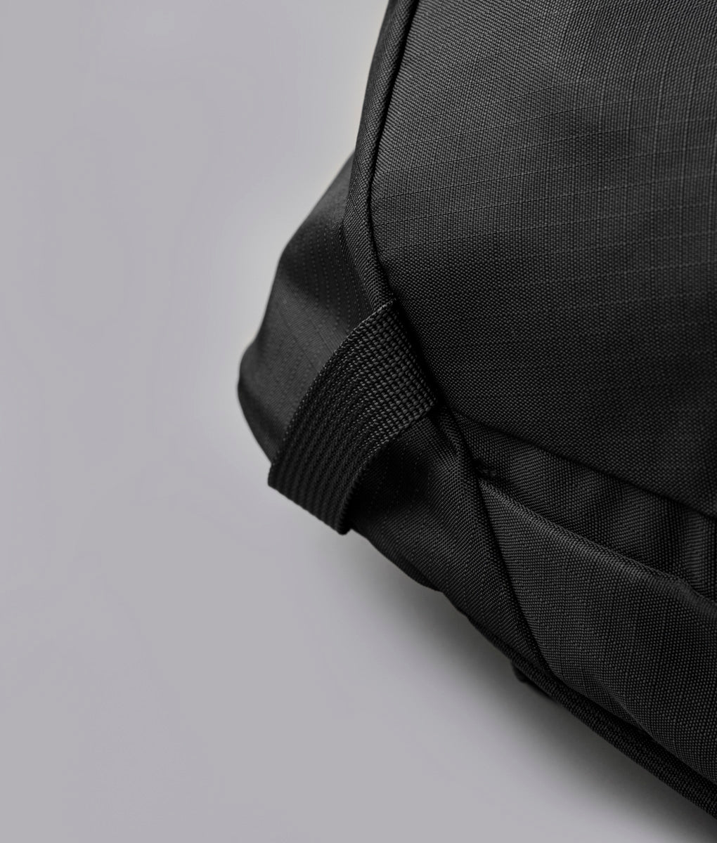 Essential 16 L - Reppu