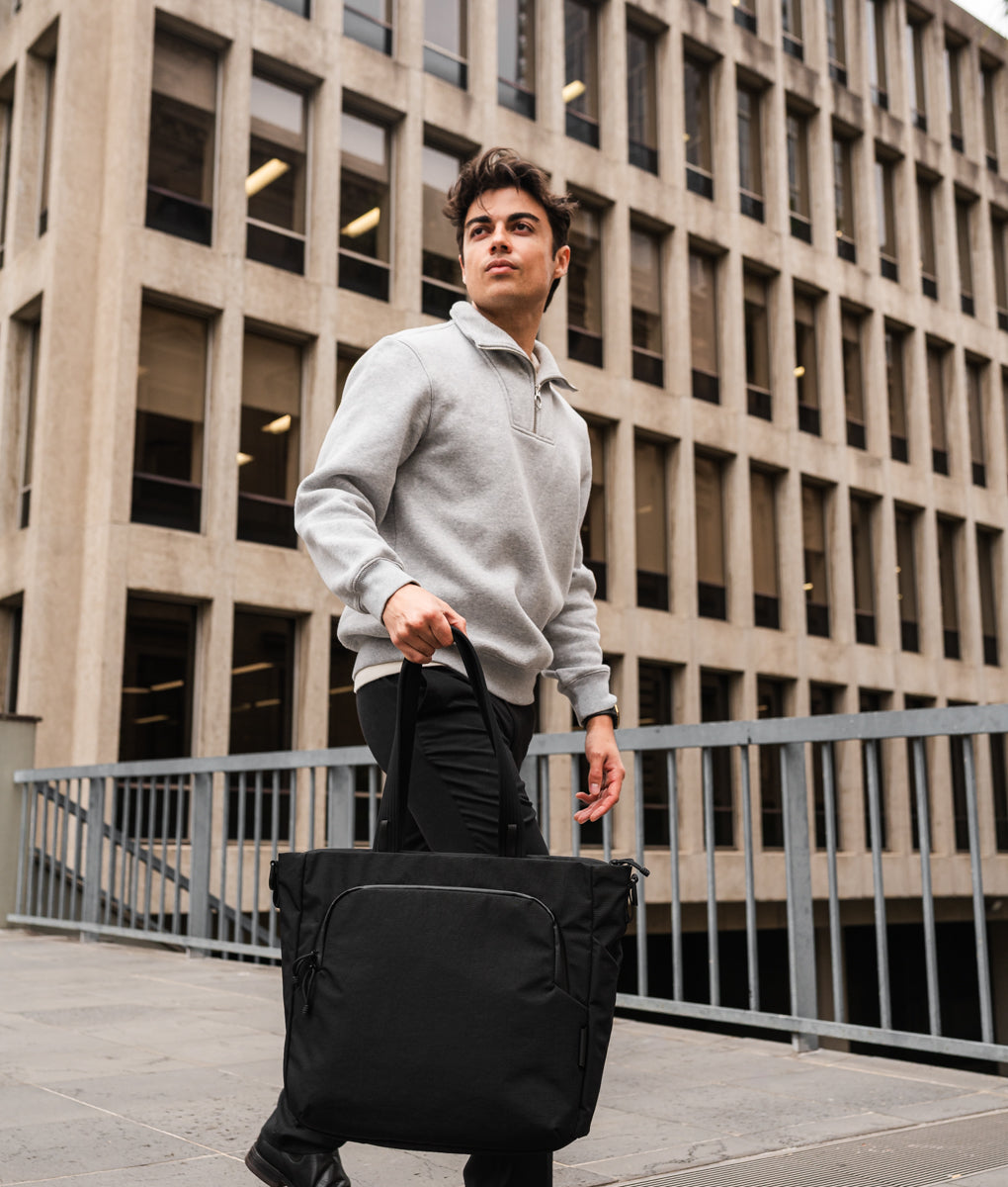 Bravo_Tote_V2_Black_L_WEB-10.jpg