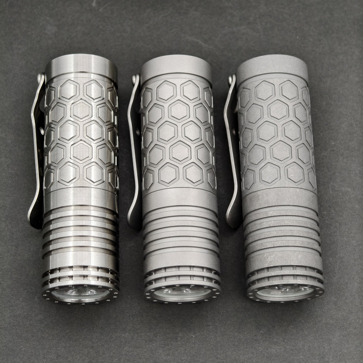 Dawn Hex Titanium - Taskulamppu