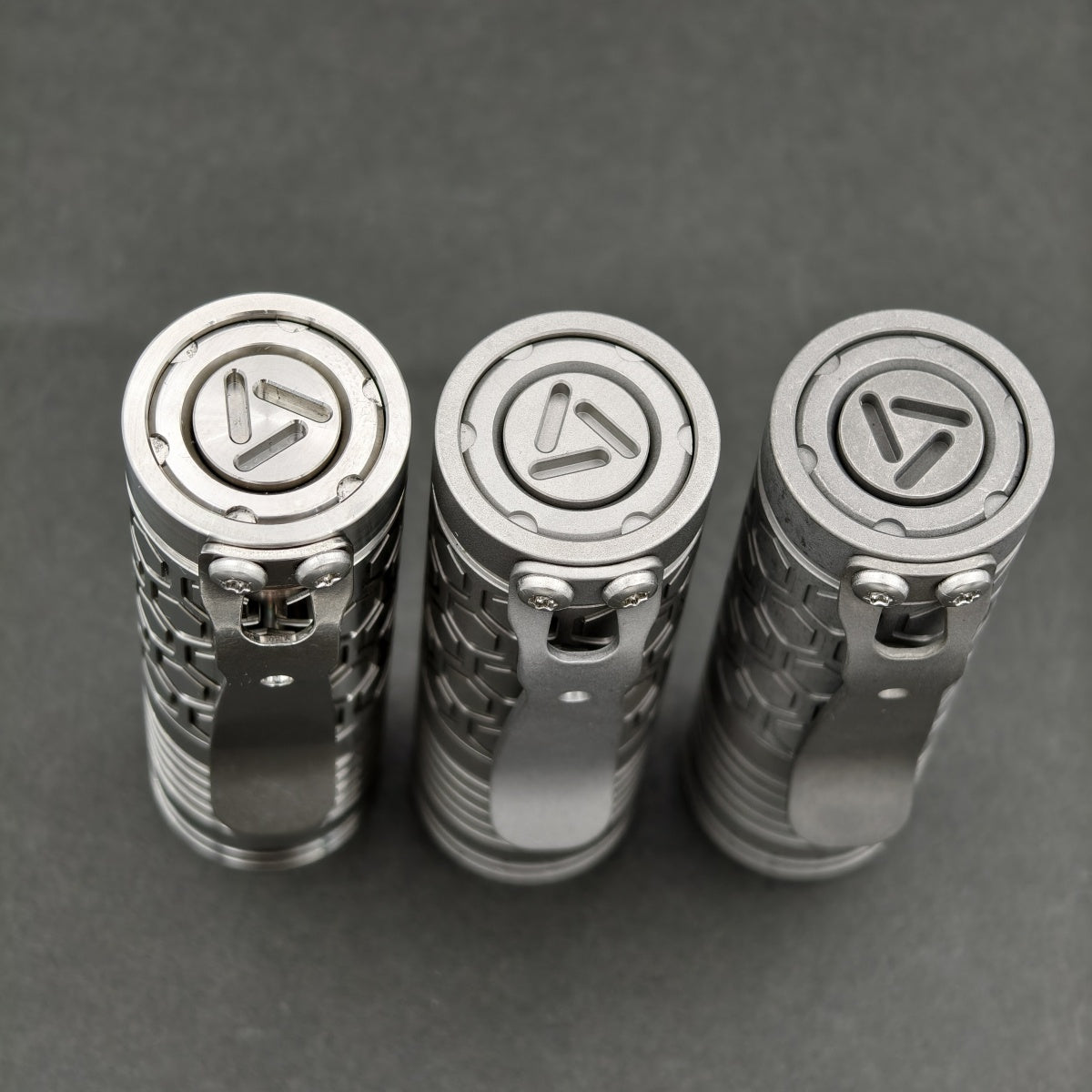 Dawn Hex Titanium - Taskulamppu