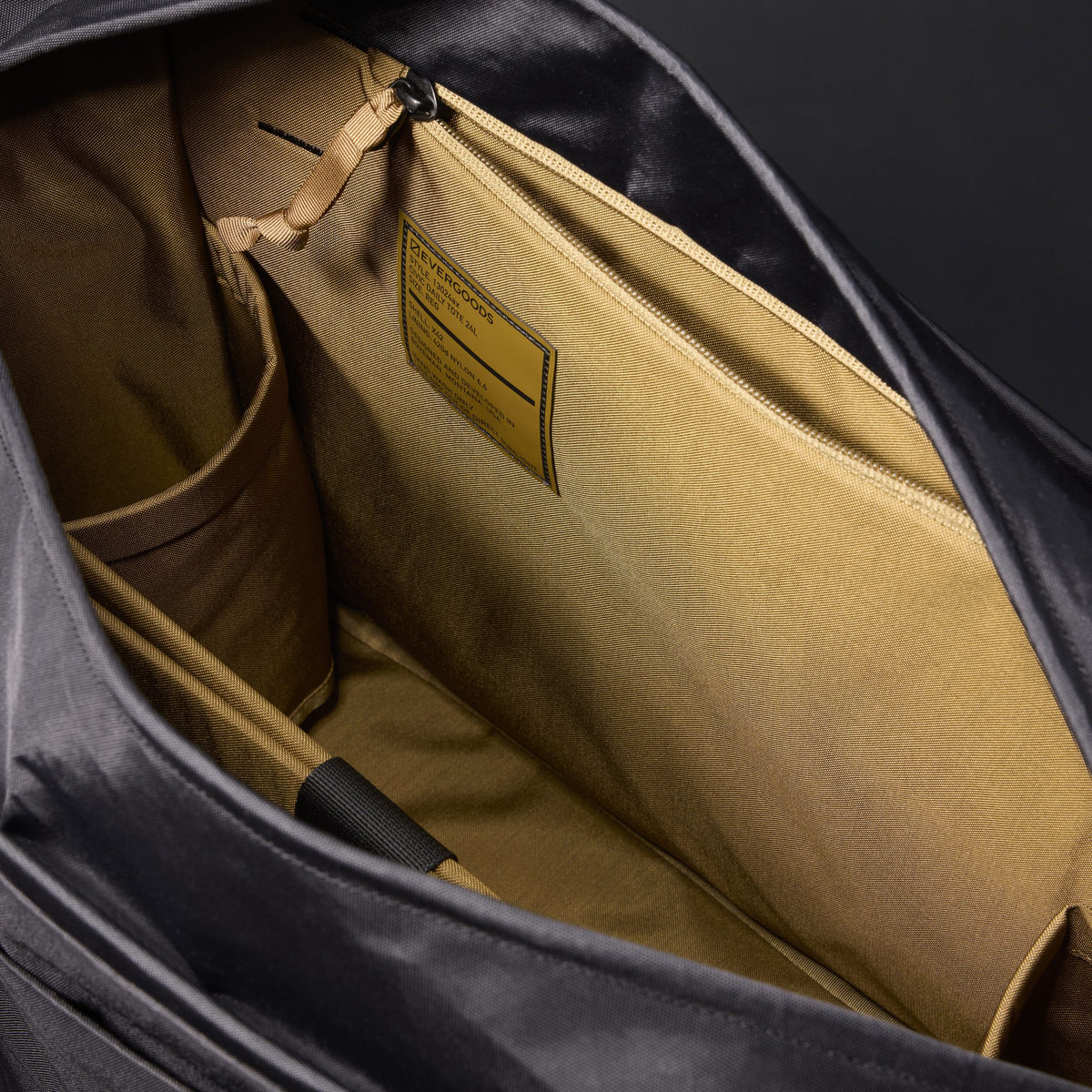 Civic Daily Tote 24 L X-Pac®