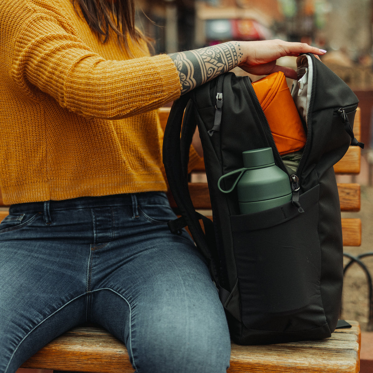 Civic Half Zip 22 L Backpack