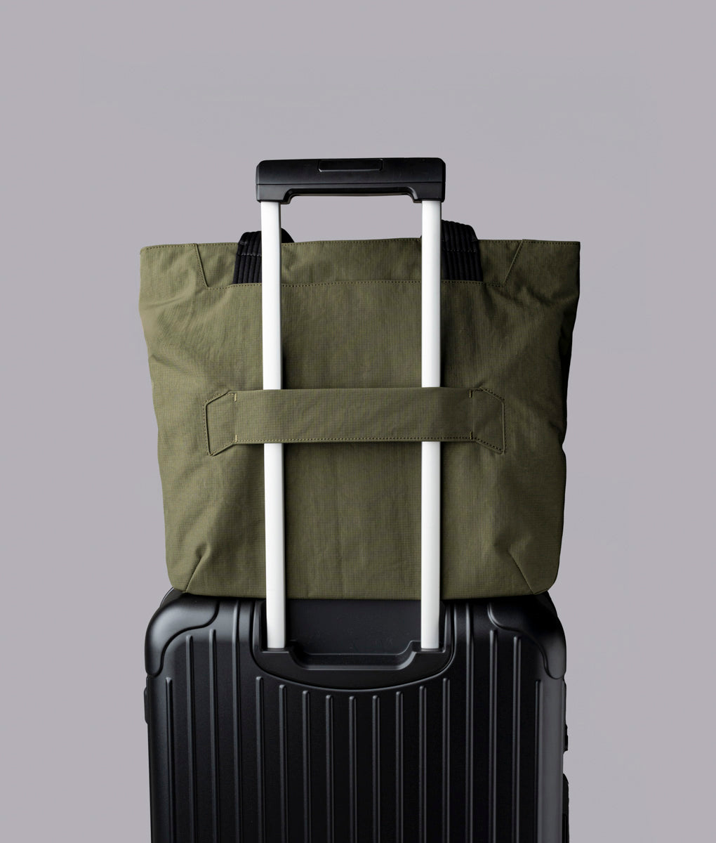 Flight Tote