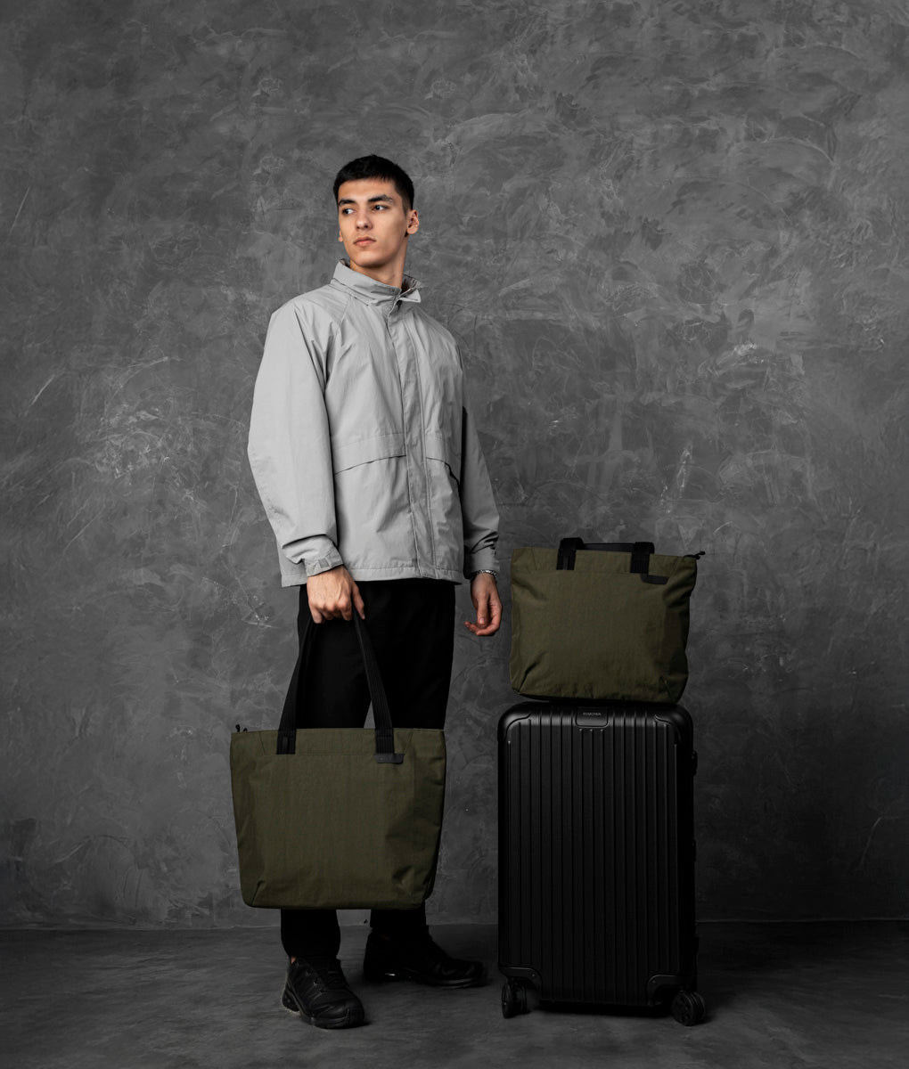 Flight Tote