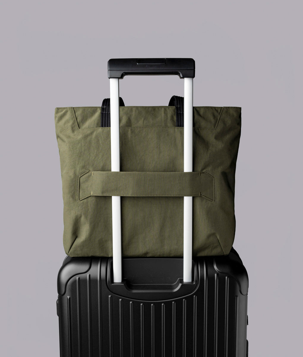 Flight Tote