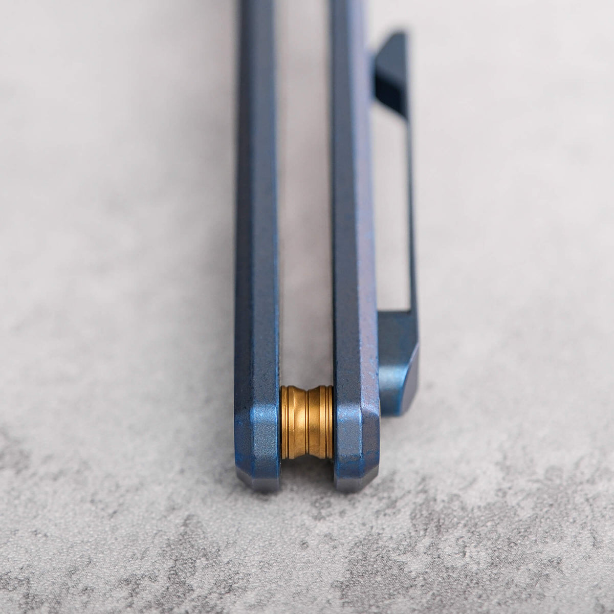 Gavko Leopard - Veitsi