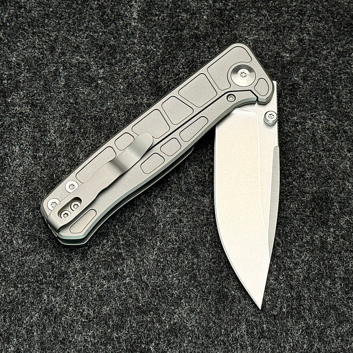 Neutron Star Era-2 Knife