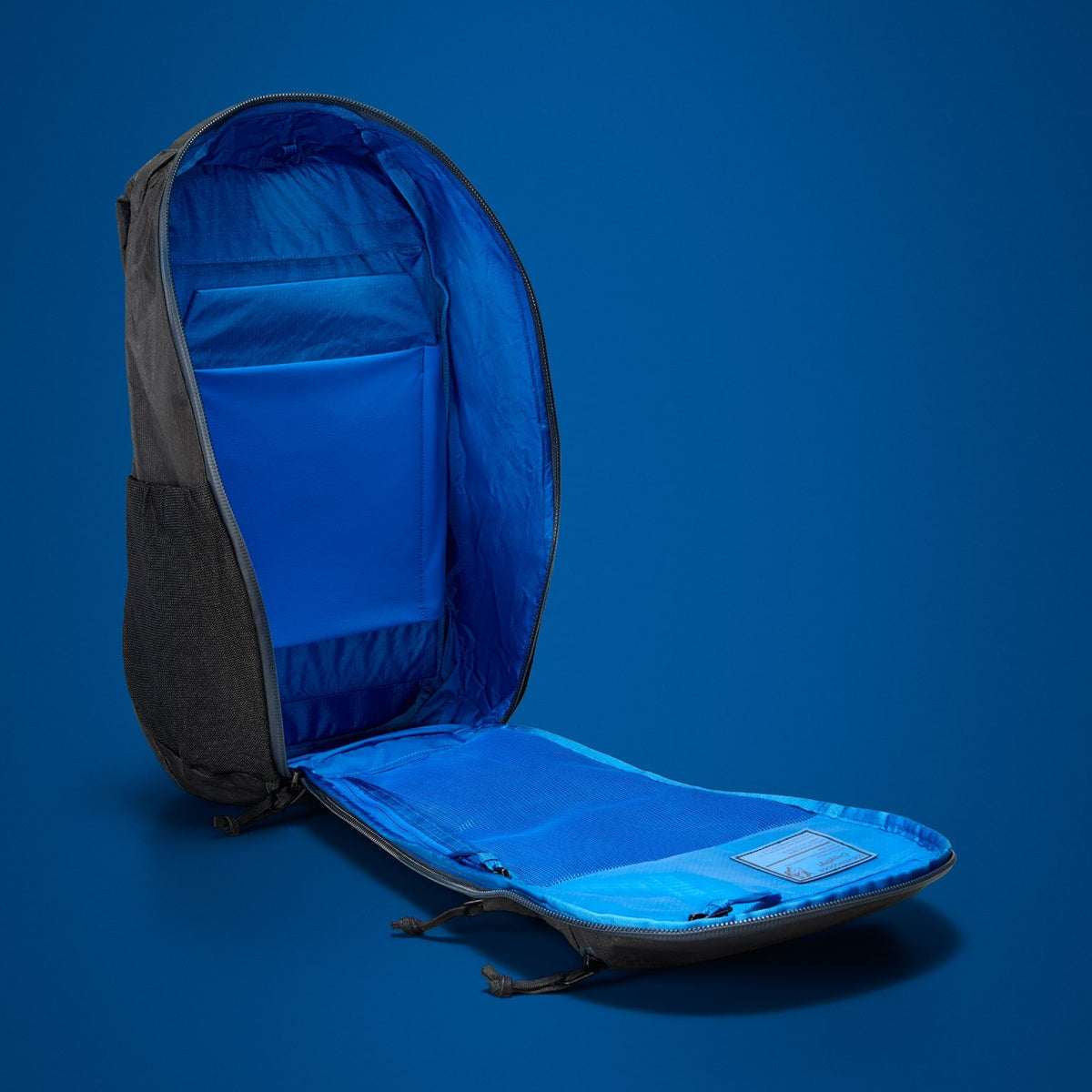 Mountain Panel Loader 22 L Kludde Edition