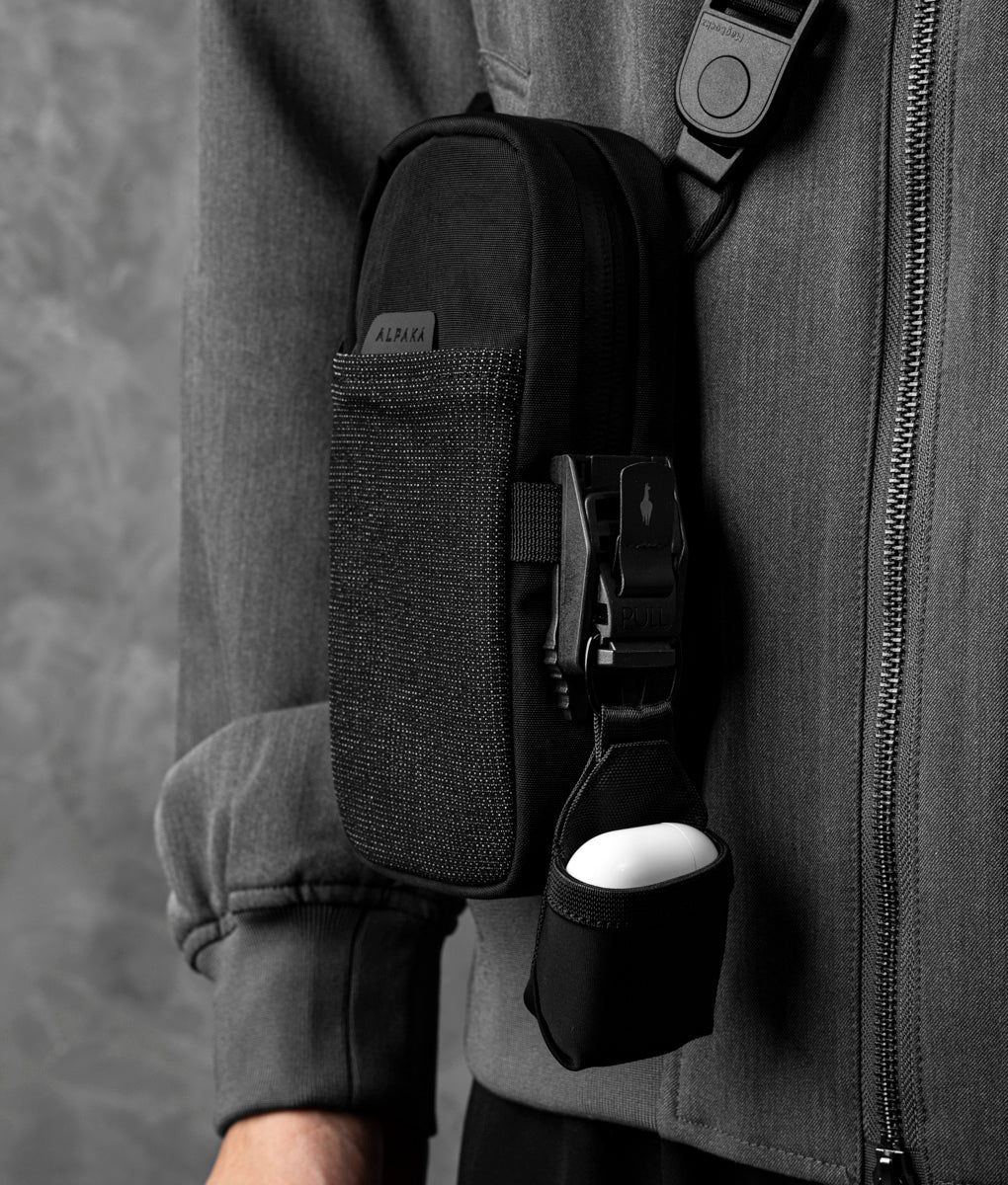 ModularShoulderPocketMaxAxoflux400DBlack_WashedNylon__0028.jpg