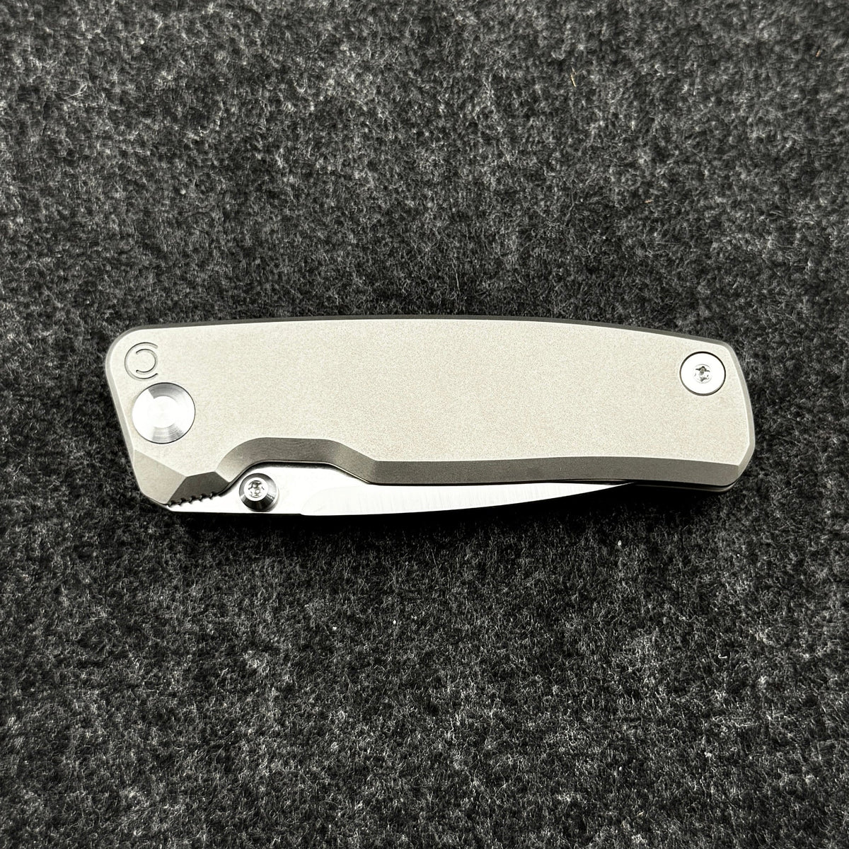 CornCraft Redshift Thumb Stud Knife
