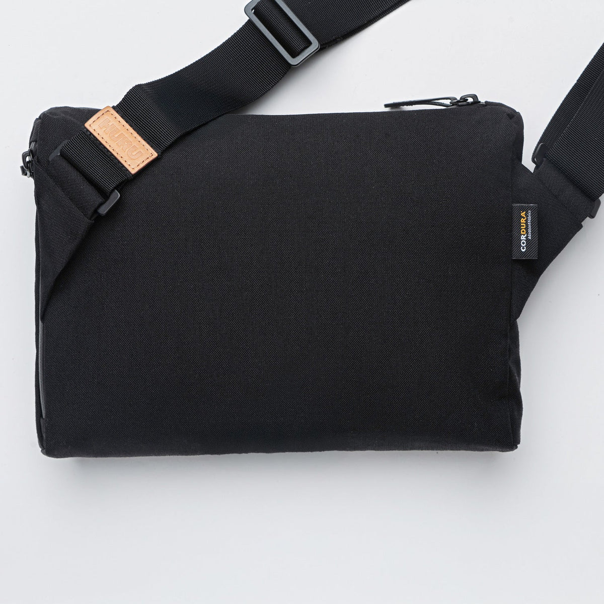 Huru Crossbody 2 L