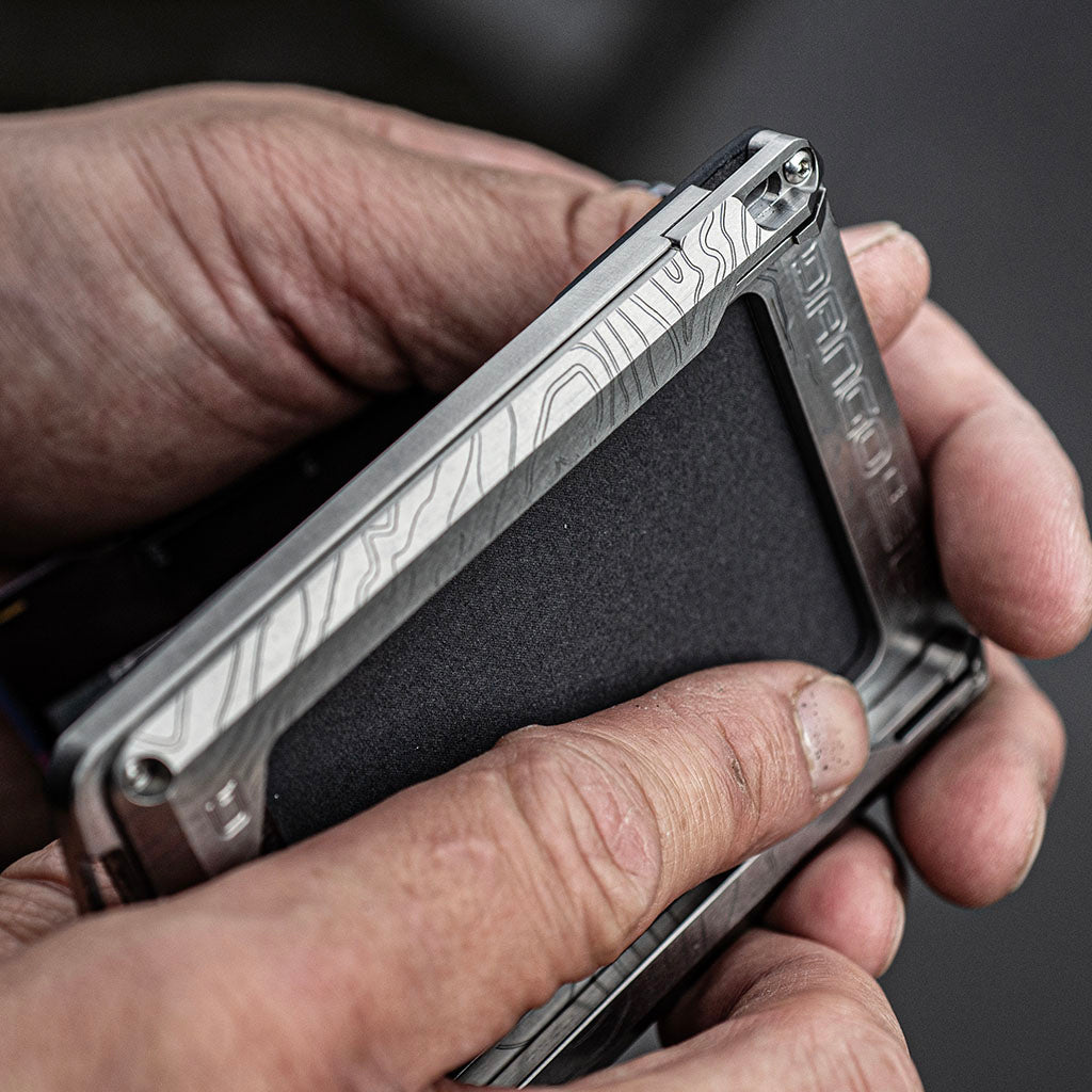 M1 Lite Titanium Rail Wallet