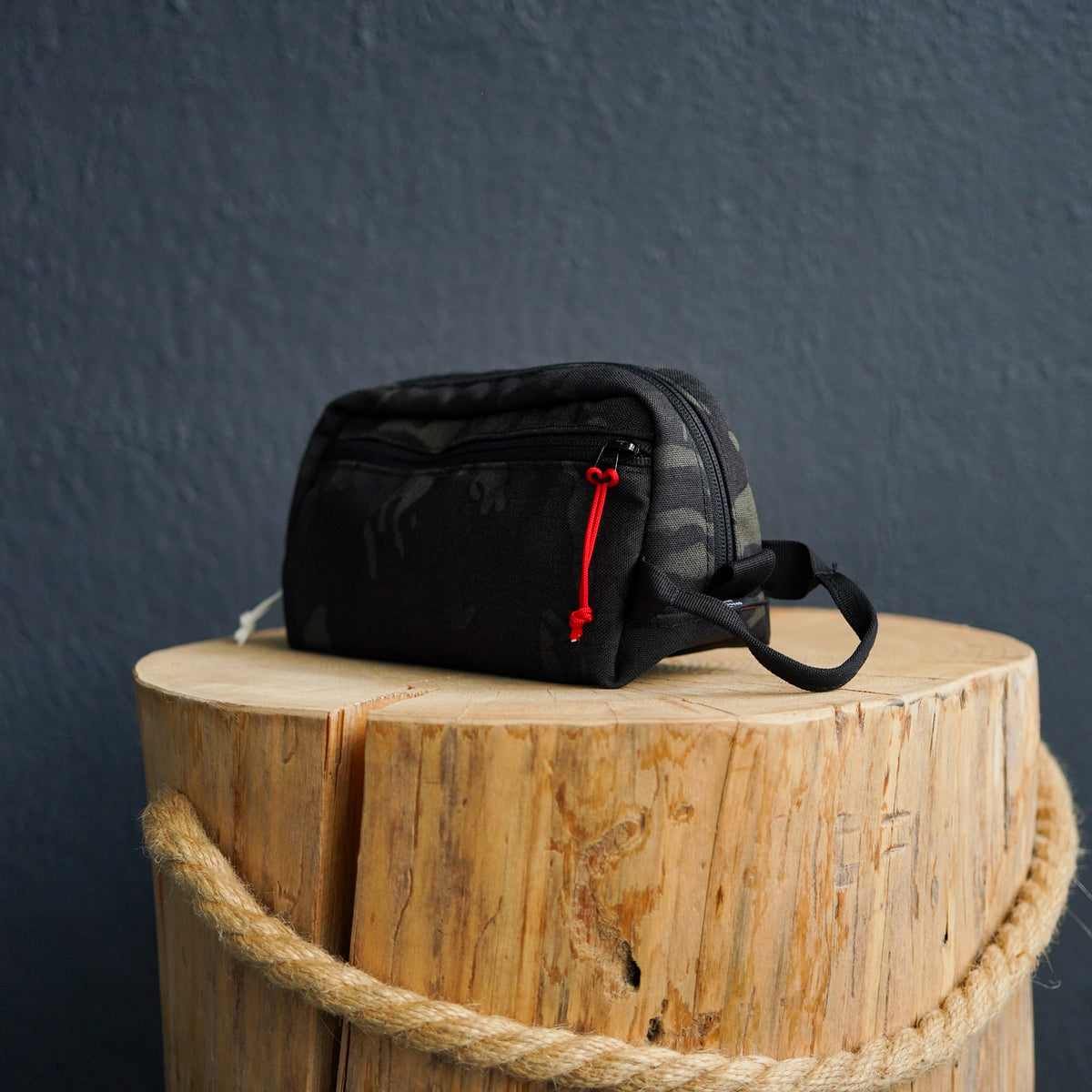 Peak Pouch