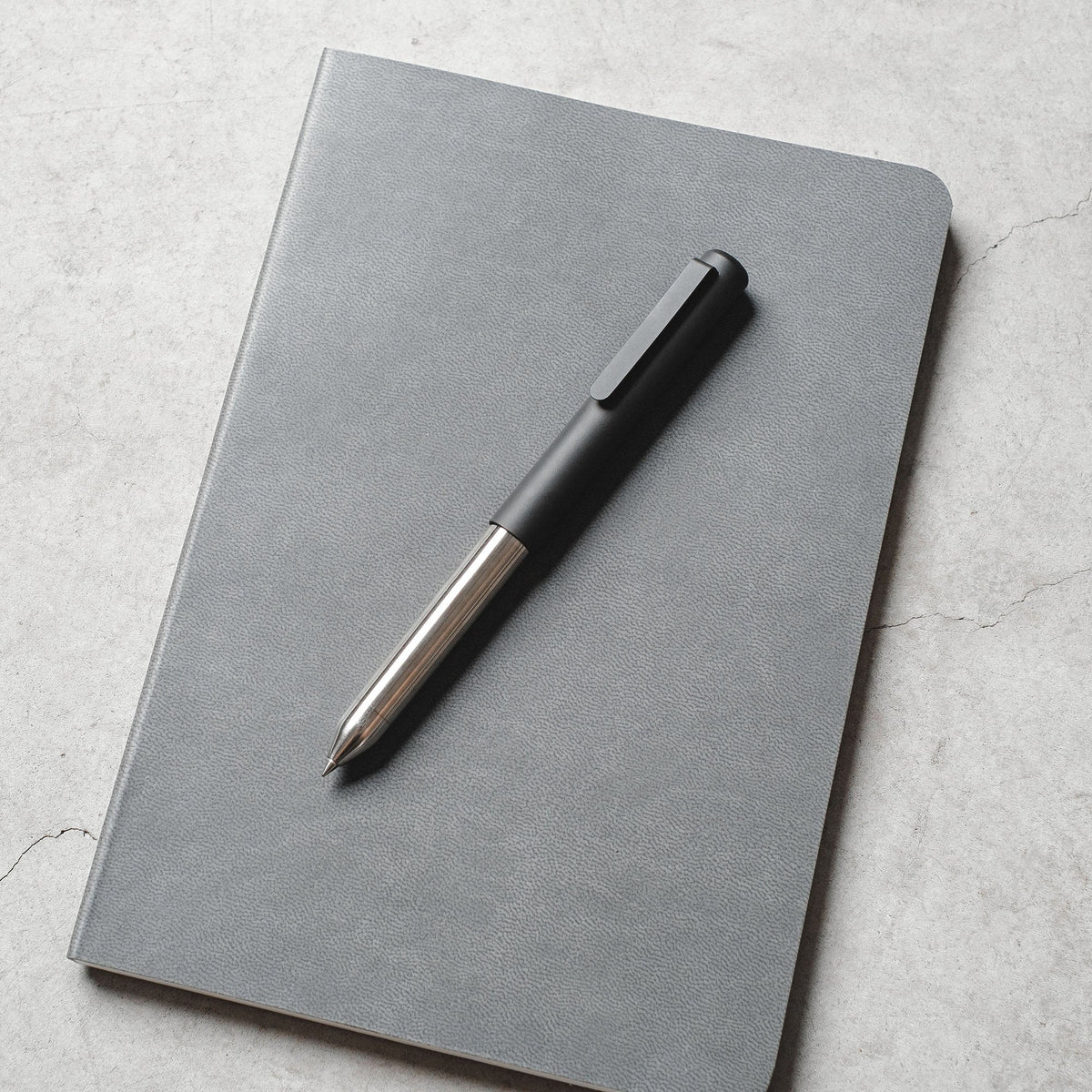 Studio Neat Mark Two Pen