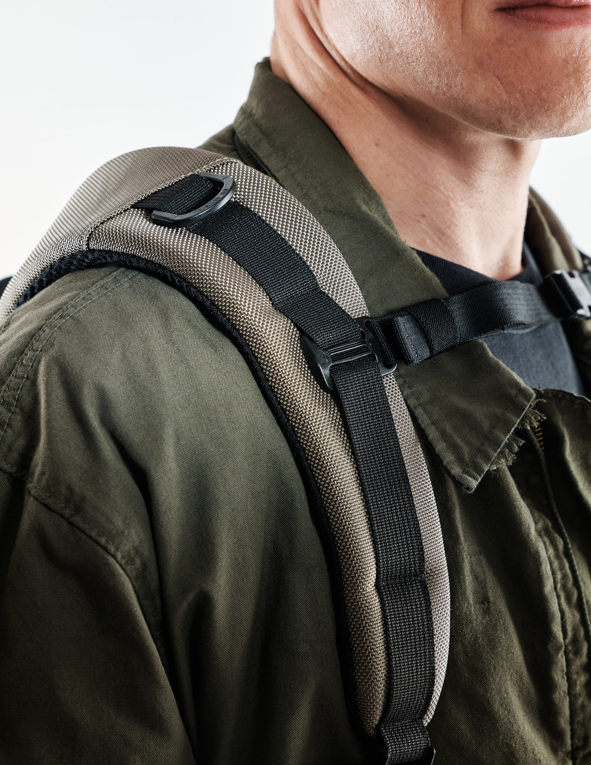 the-brown-buffalo-conceal-pack-21L-edc-laptop-bag-weather-resistant-everyday-use-cordura-1050d-ballistic-nylon-ranger-green3_edited.jpg