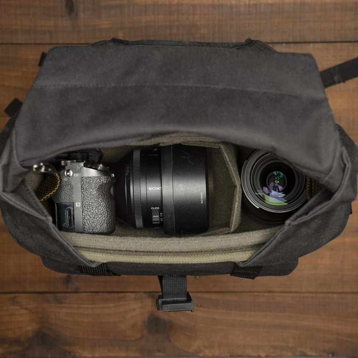 Pilot Travel Camera 18 L - Reppu