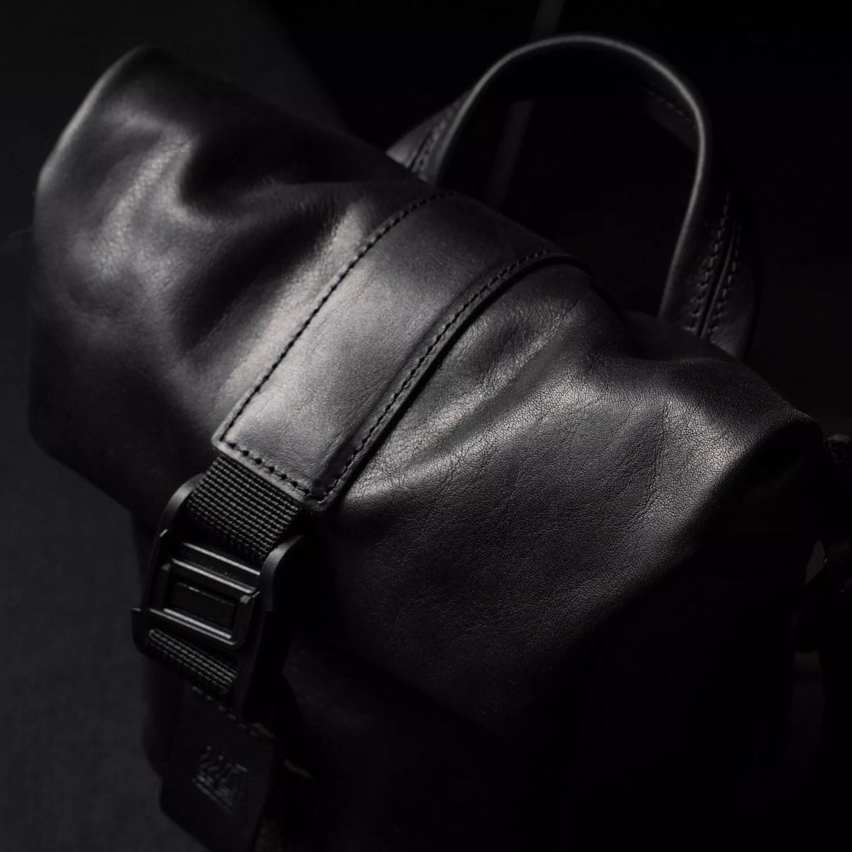 Pilot Leather Travel Camera Bag 3.5 L