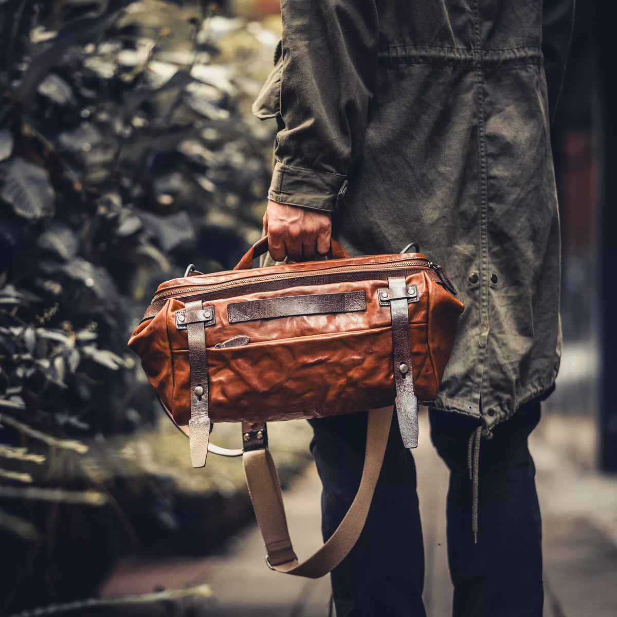 Night Rider Leather 9.5 L Sling Bag