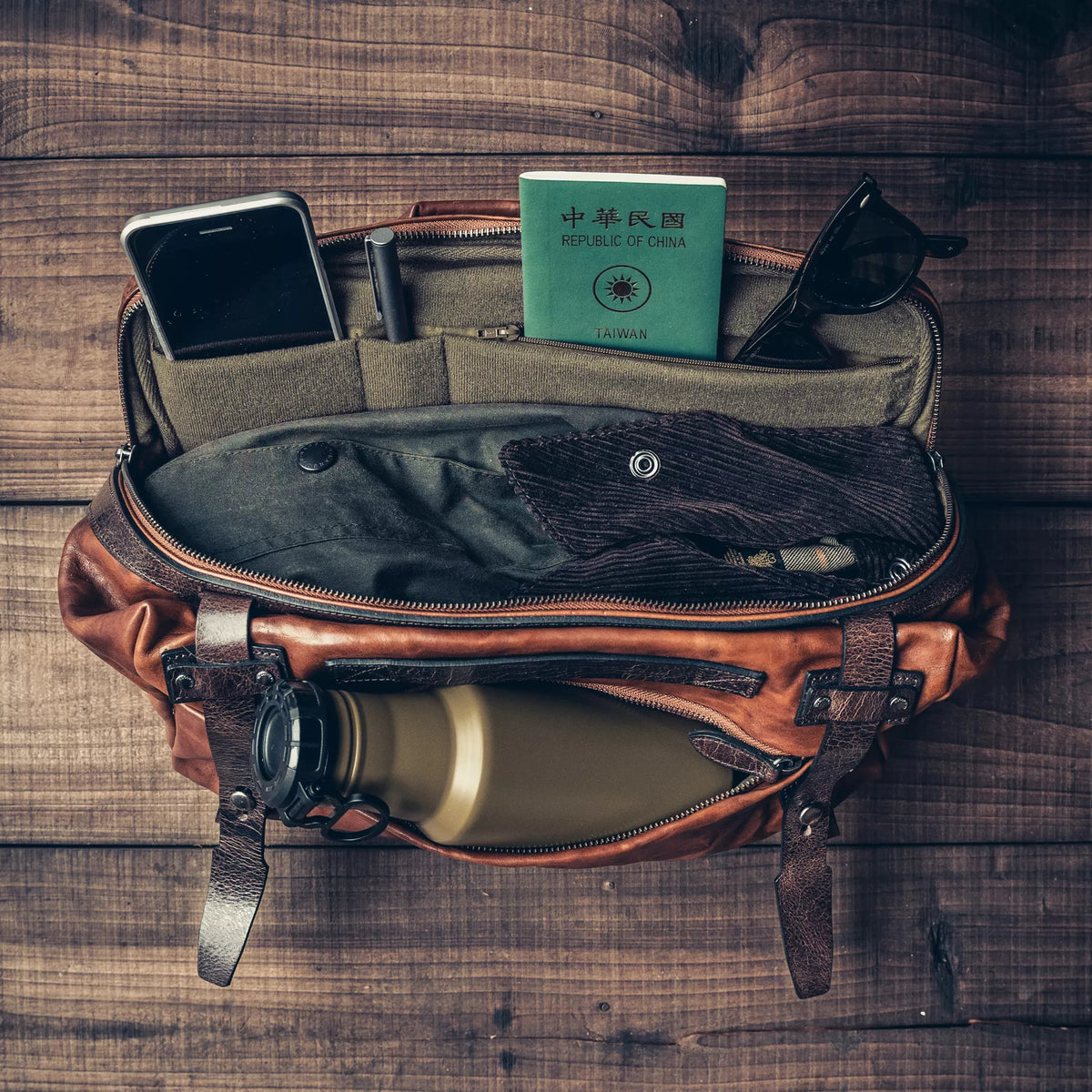 Night Rider Leather 9.5 L Sling Bag