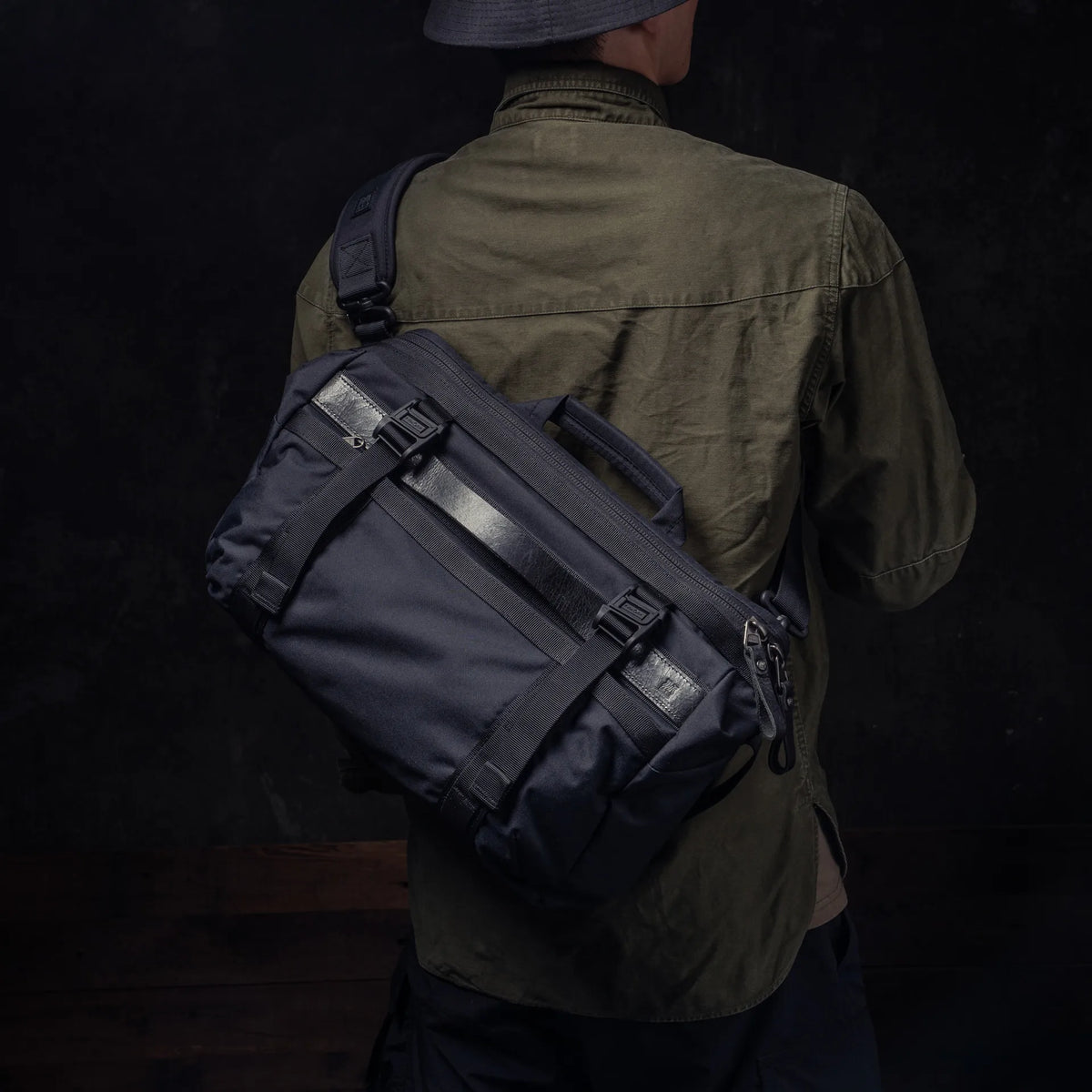 Lightning Rider V2 Sling Bag 13 L