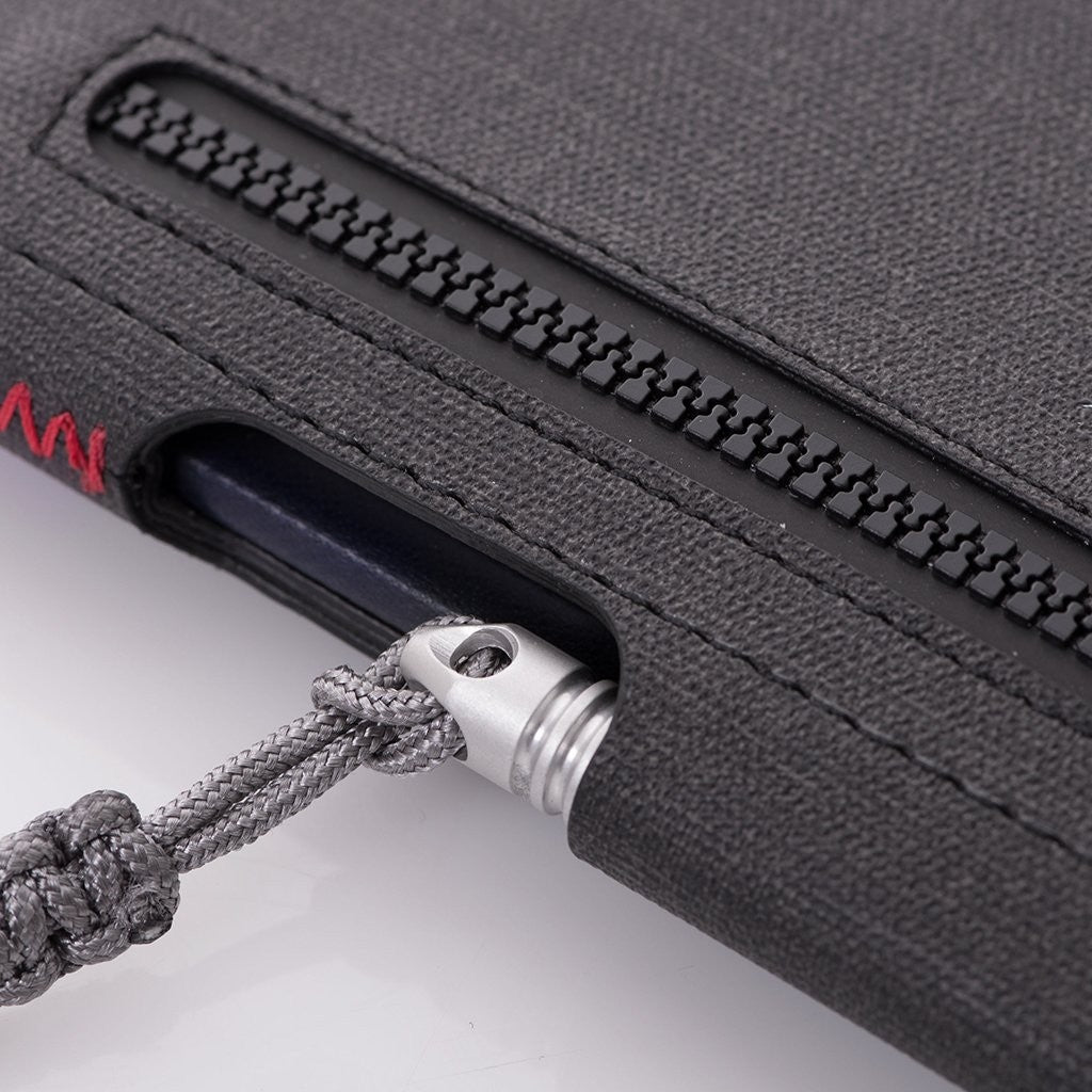 P02 Pioneer Travel Wallet