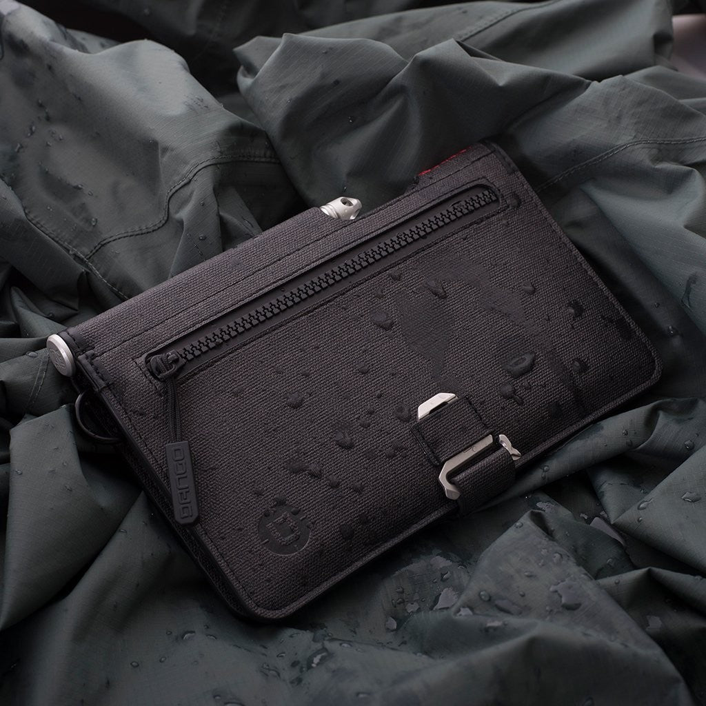 P02 Pioneer Travel Wallet