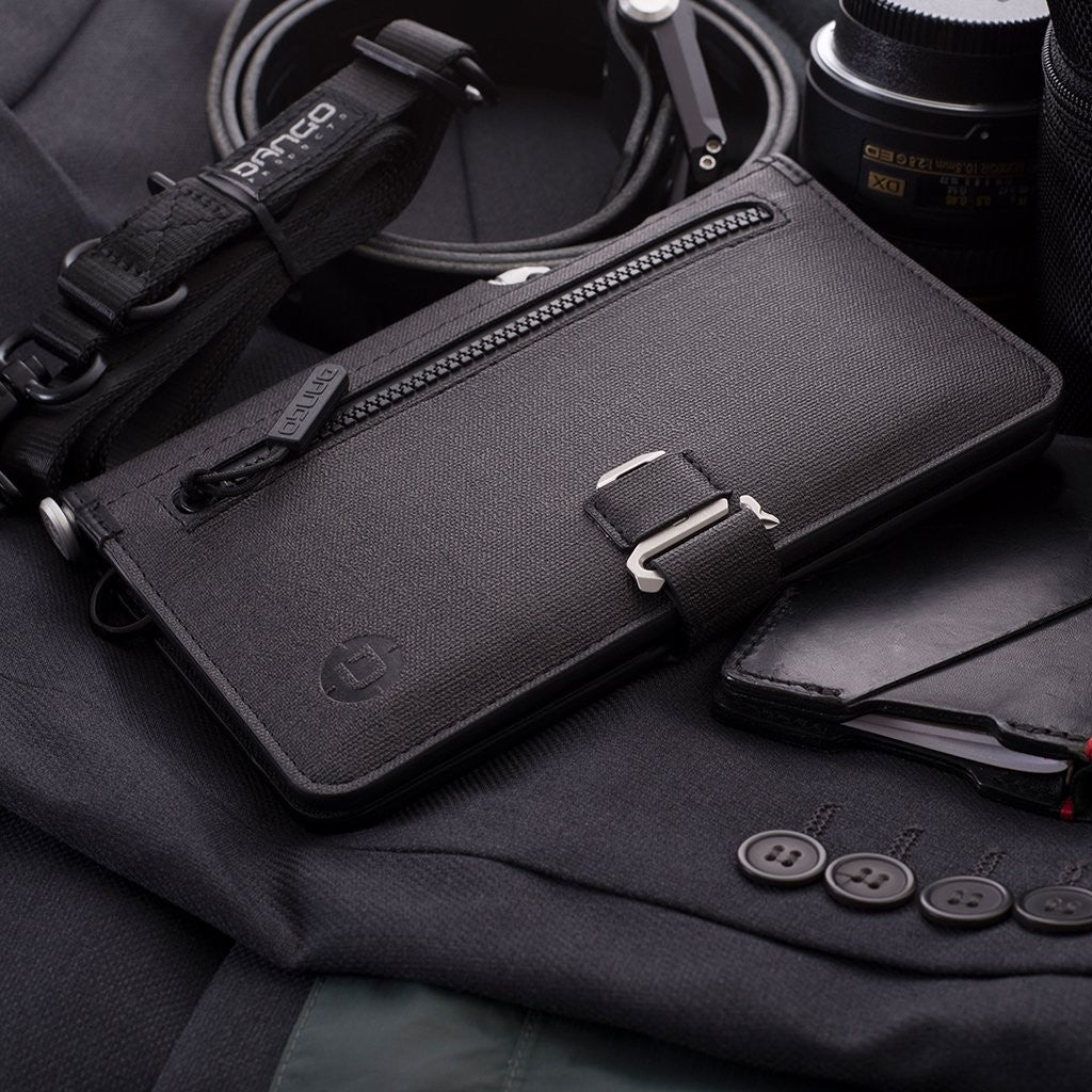 P02 Pioneer Travel Wallet