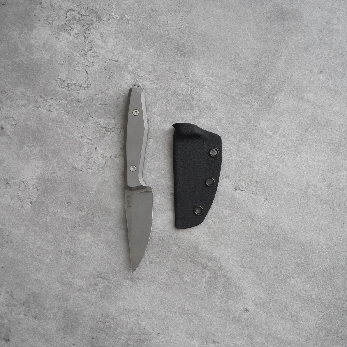AK1 Drop Point Knife