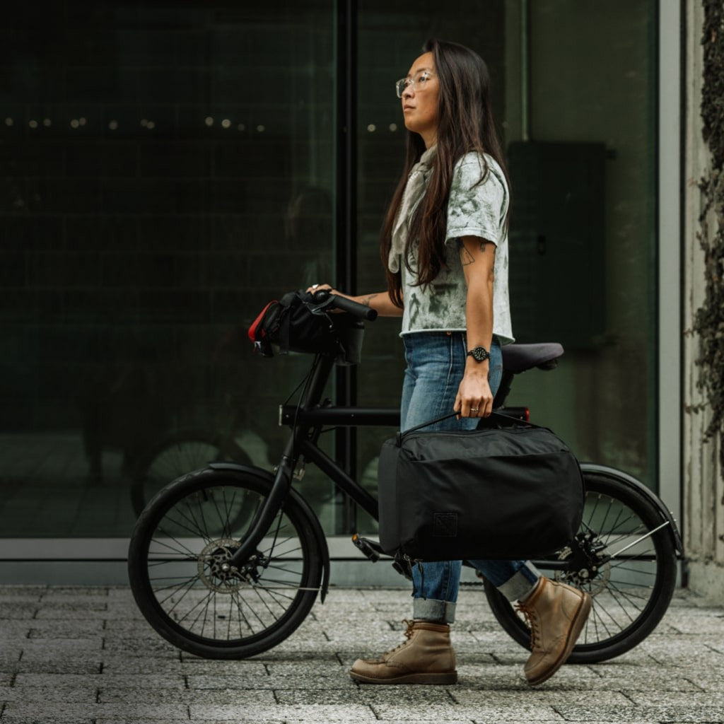 Civic Panel Loader 16 L Backpack