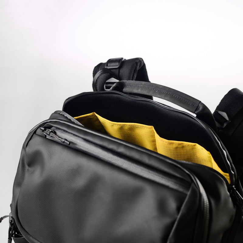 Clamshell 38 Backpack