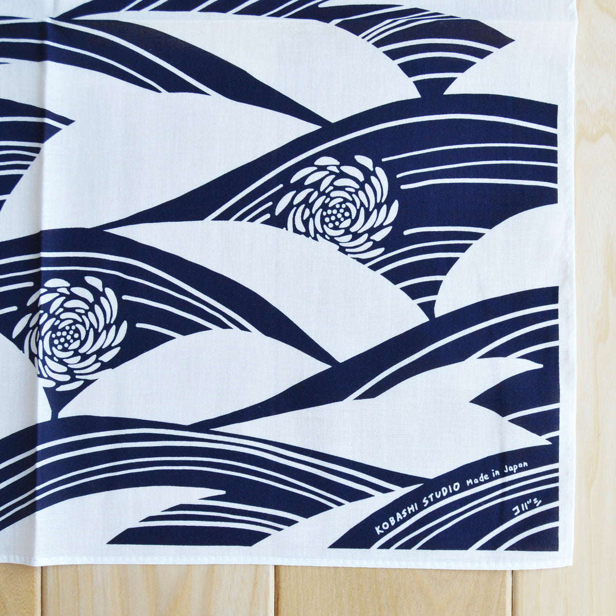 Chrysanthemum Bandana