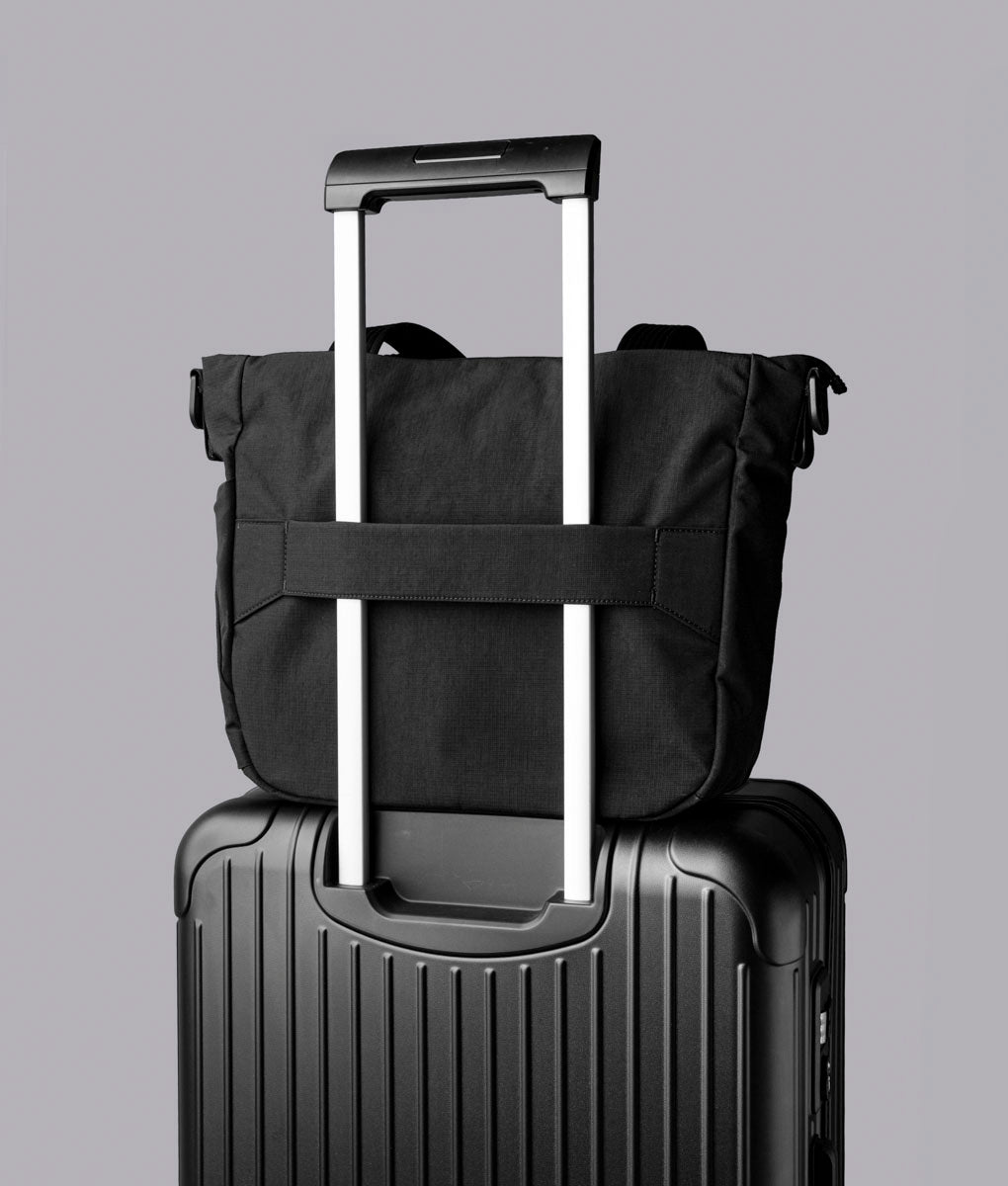 BravoTote12LAxoflux400DRipstopNylonBlack_0011_456202b1-5255-444a-97ba-bd3cbaa0cbb2.jpg