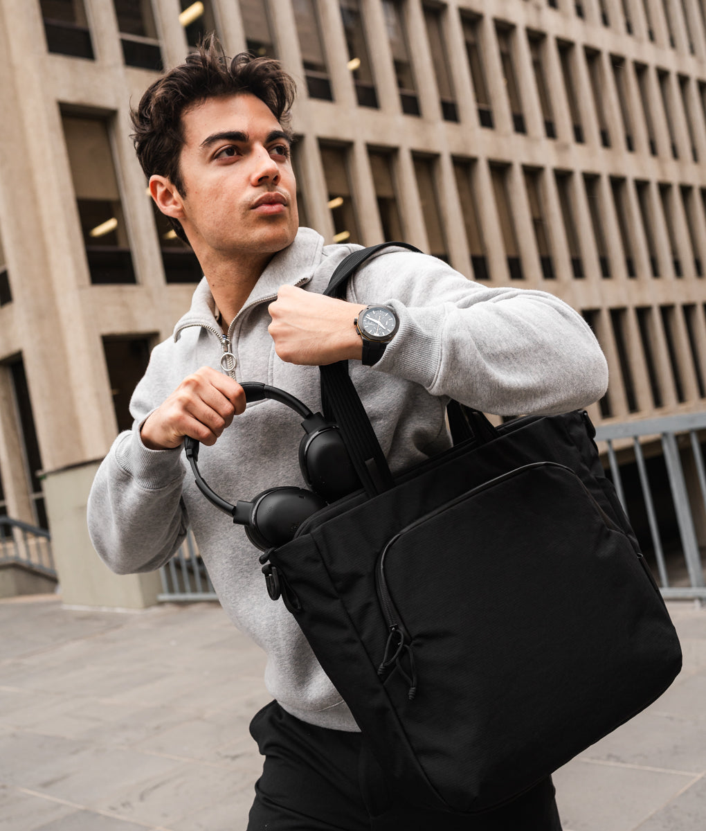 Bravo_Tote_V2_Black_L_WEB-11.jpg