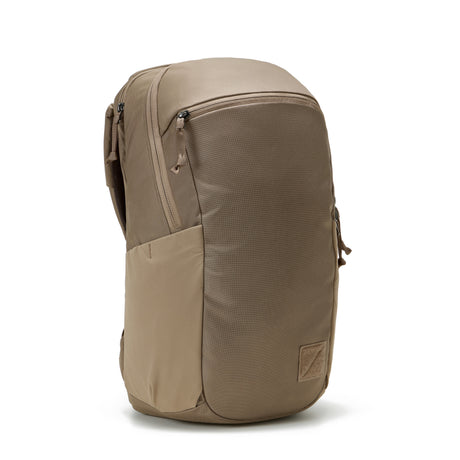 Civic Half Zip 22 L Backpack