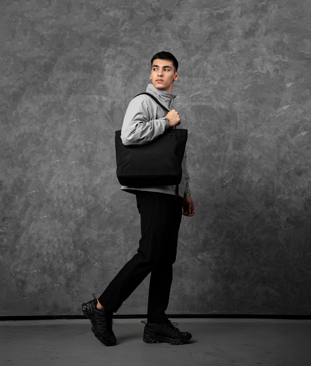 Flight Tote