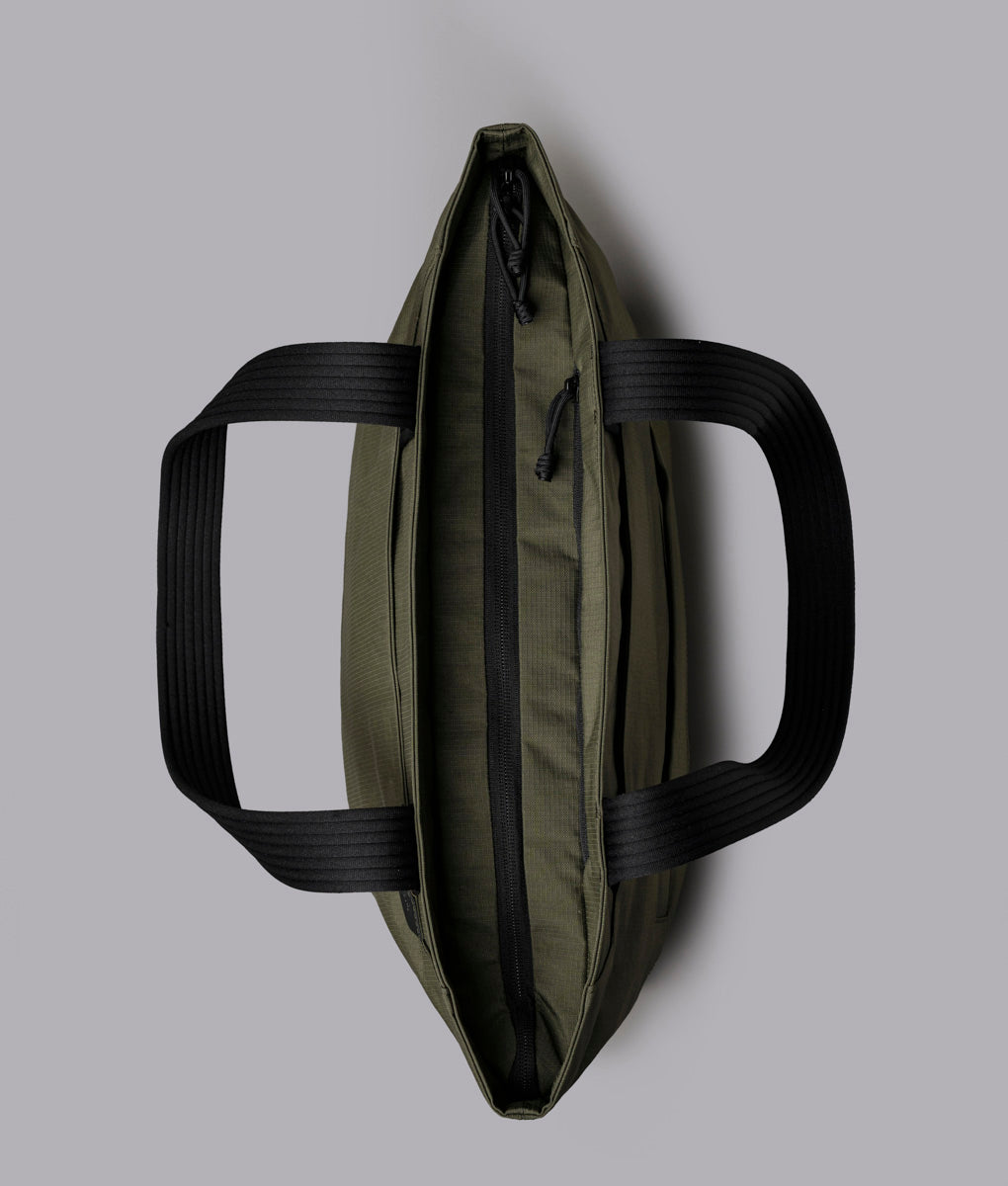 Flight Tote