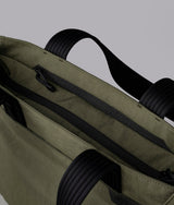 Flight Tote