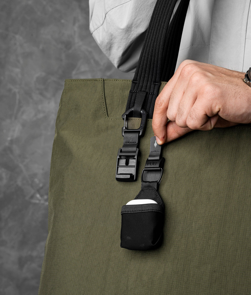 Flight Tote