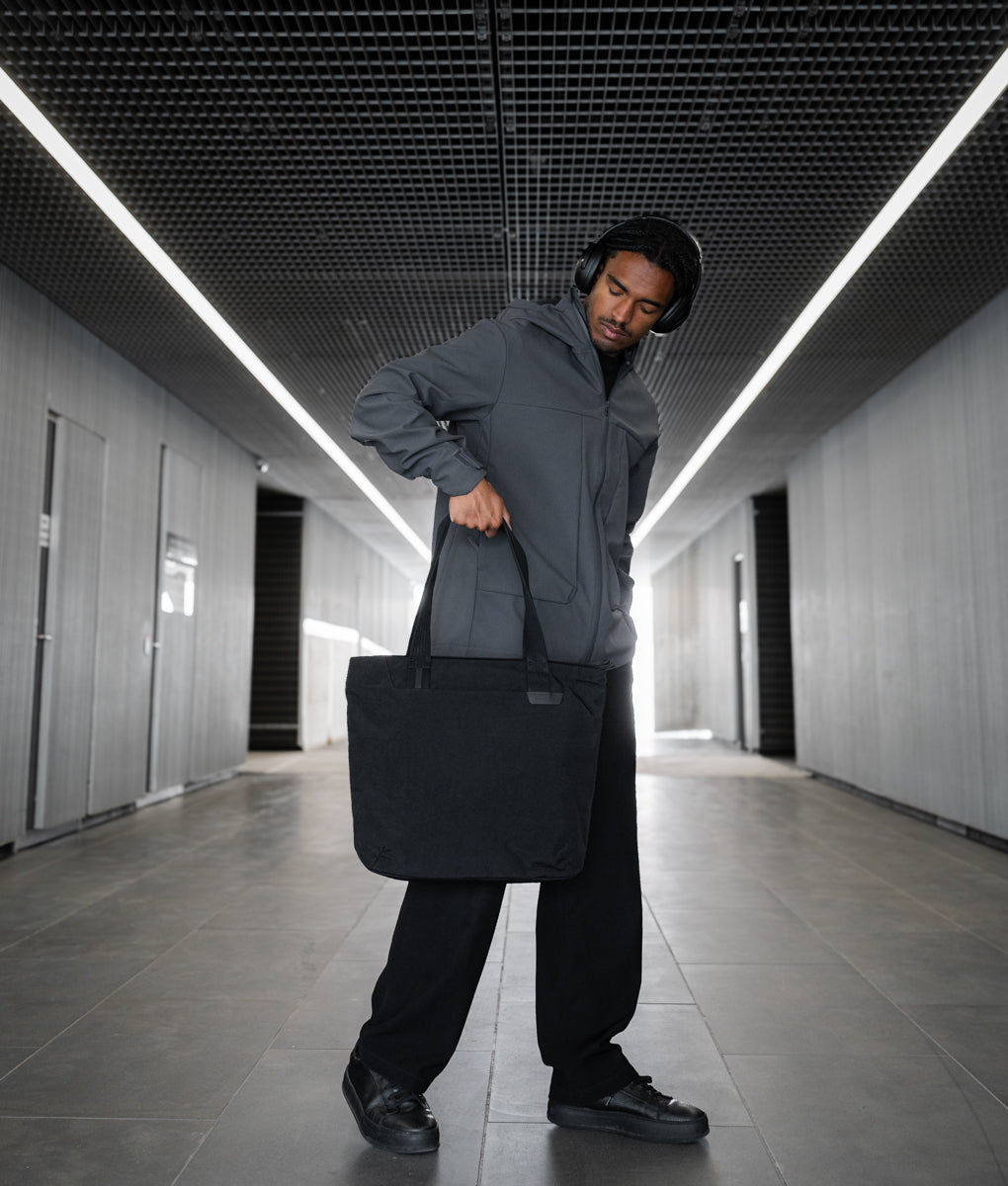 Flight Tote